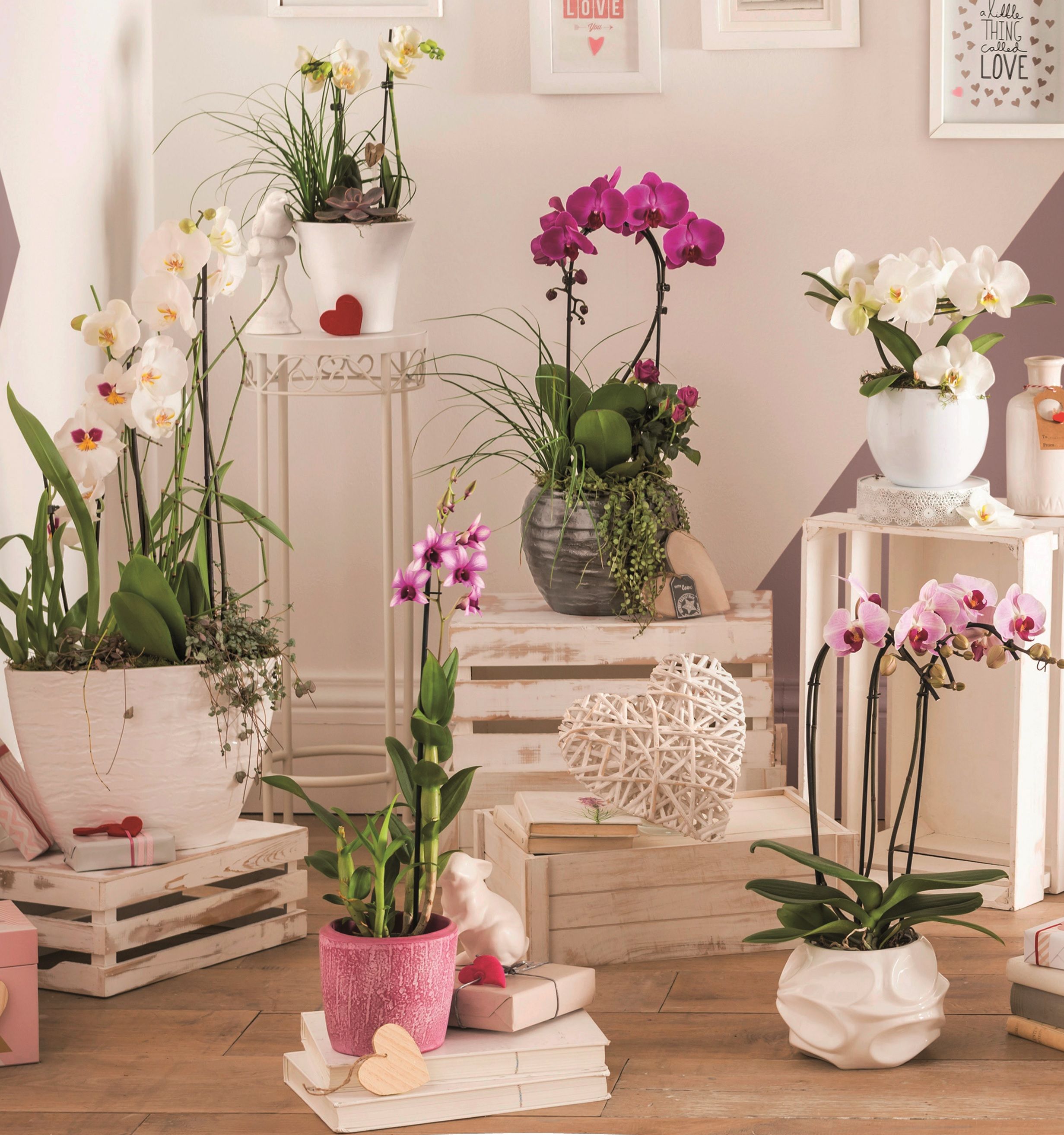 Искусственные цветы для домашнего интерьера - украшаем квартиру и дом