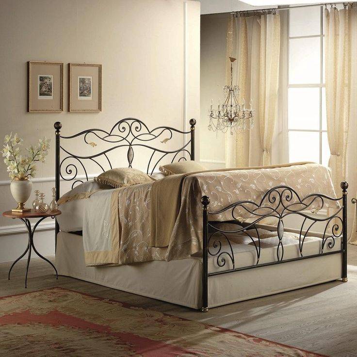 Мебель кованая для спальни: 4 критерия выбора