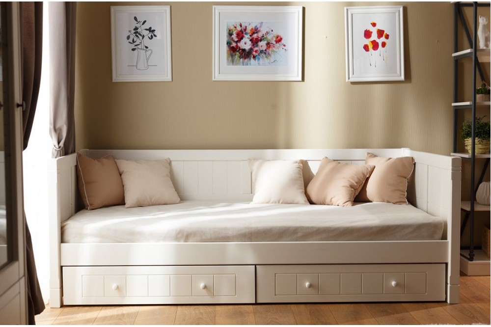 7 практичных моделей дивана, которые можно поставить в спальне