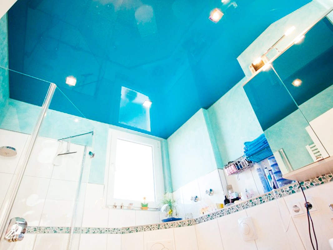Как сделать натяжной потолок в ванной? виды и монтаж натяжных потолков.