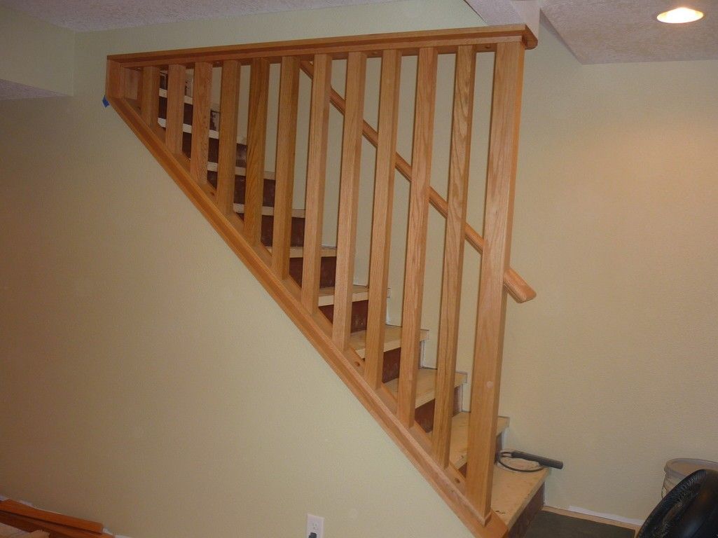 Перила для бетонной лестницы в частном доме — основные тезисы