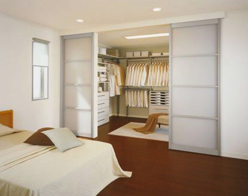 Дизайн спальни с гардеробной комнатой: выбираем вид гардеробного шкафа